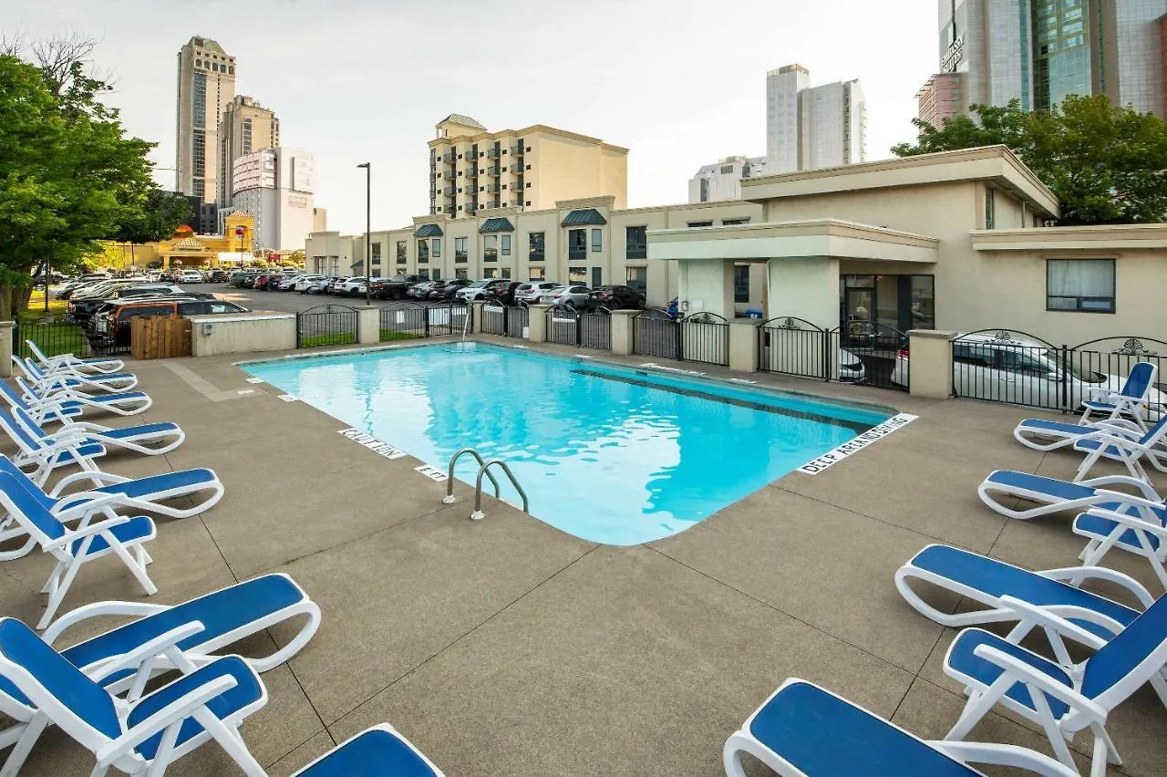 Comfort Inn Fallsview Niagara Şelalesi